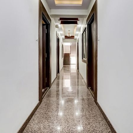 Oyo 81895 Nr Homes Bangalore Eksteriør billede